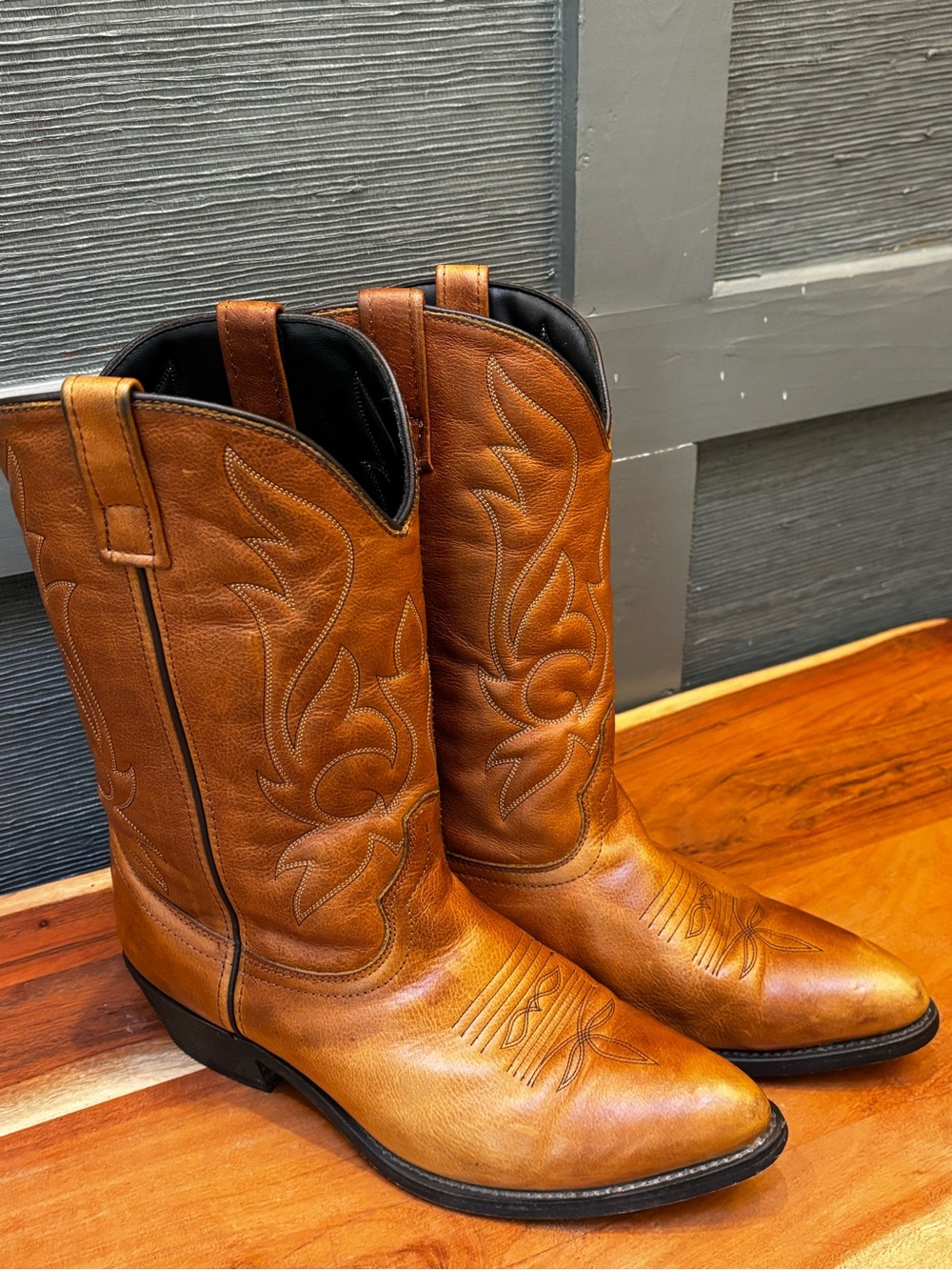Masterson Horseman Men’s Saddle Tan Leather Cowboy Boots Model RB8250 Sz 11D